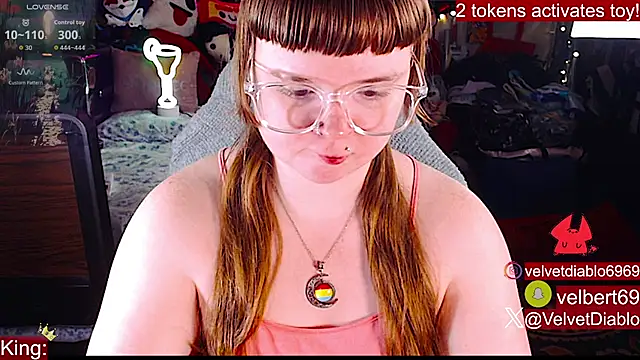 VelvetDiablo webcam