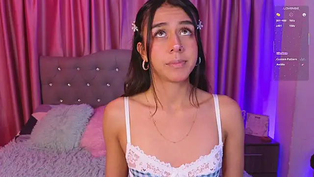 Emiily_Scott1 webcam