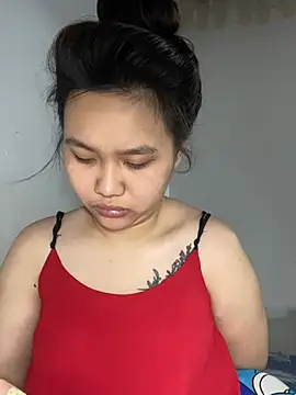 Almira6868 webcam