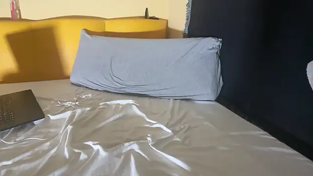 DorianWolfe webcam