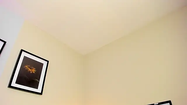 Miel_Cruz webcam