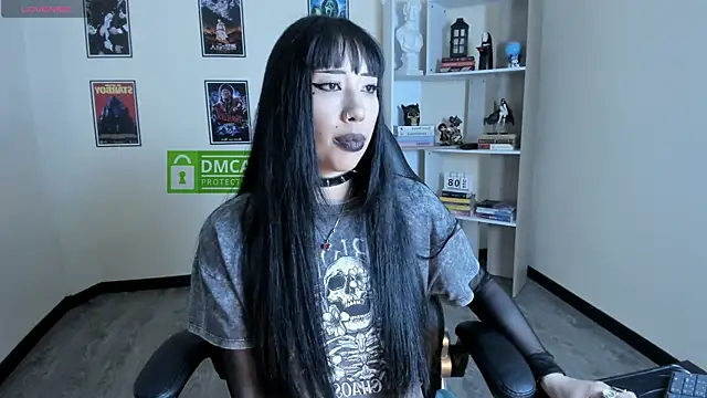 Ravenelle_ webcam