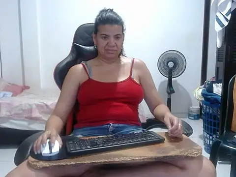 Adriana_0312 webcam