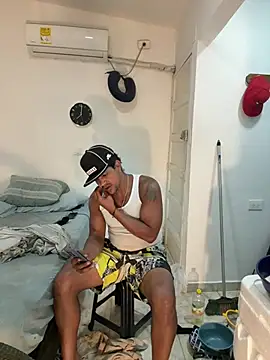 bigdick211292 webcam