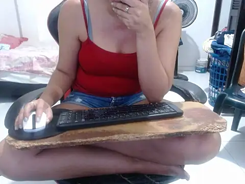 Adriana_0312 webcam