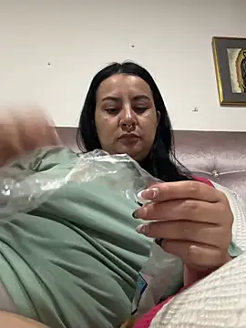 Abril_Luv webcam