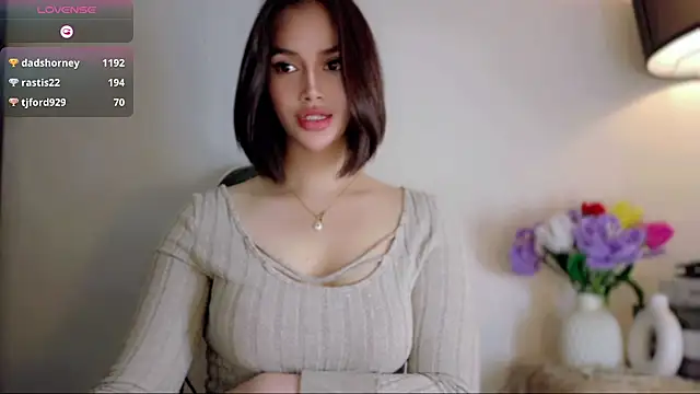 Anna_HollyDoll