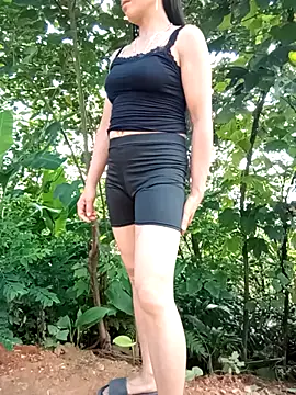 Bella-lynlyn webcam