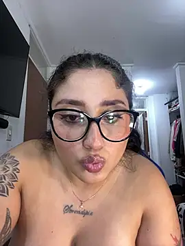 croftsmila webcam