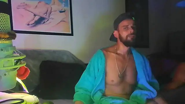 Guyst049 webcam