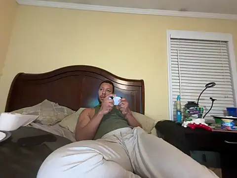 Charmingswoleking webcam