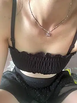 Aria_Maya webcam