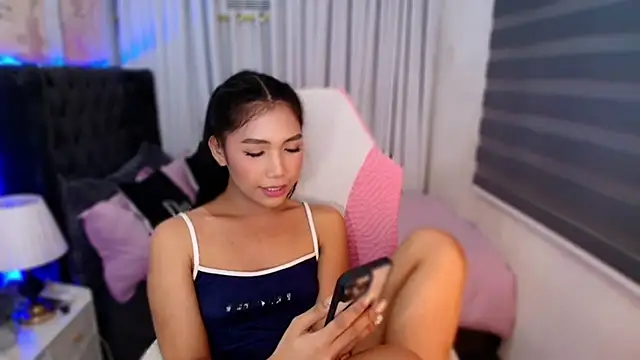 fuckingnaughtyjade webcam