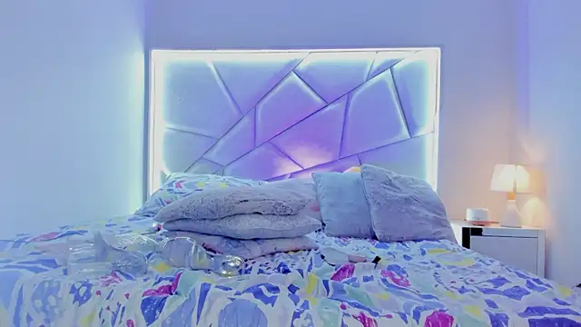 Sweeetcurvyx webcam