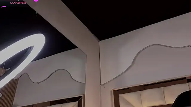 Aria_Joness_ webcam
