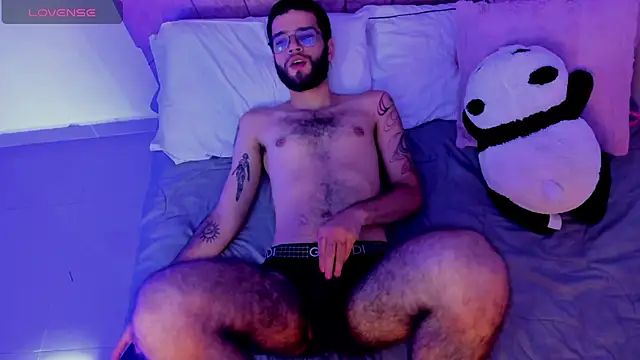 elliot_flame1 webcam