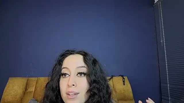 KendraaSimons webcam