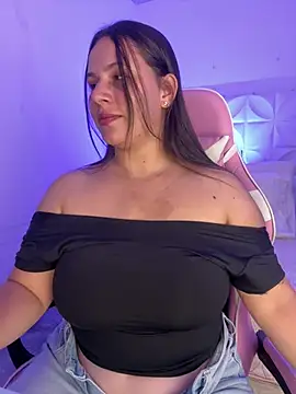 Ivonny_Goldie webcam