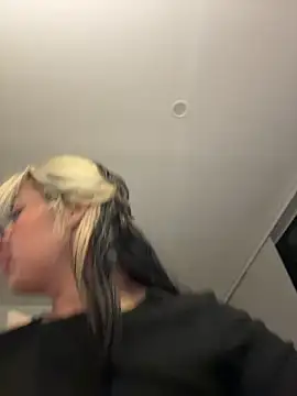 Rae_Lil_White webcam