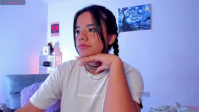 Shophie_thoopson webcam