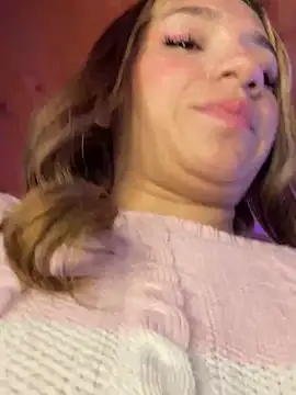 Isabella18_pink webcam
