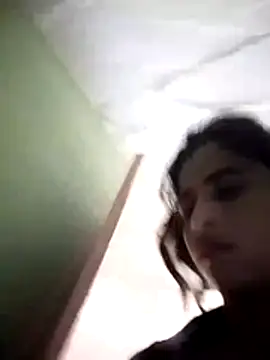 big_soniya55a - Big_soniya55A's free webcam - UK Sex Cams