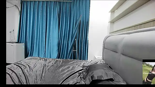zhou327 live sex cam