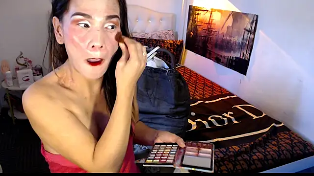 NinaDOM4CUM webcam