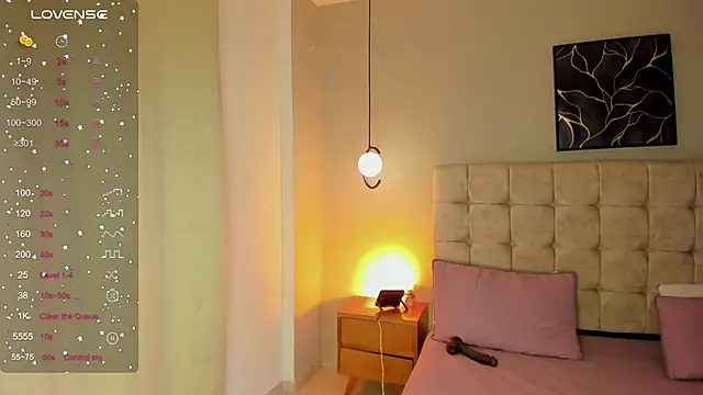 Naomy9_ webcam
