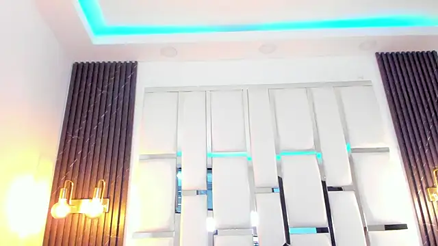 Maia_Clark520 webcam