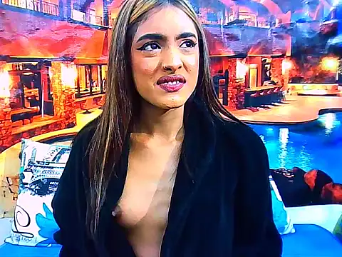 IndianPretty14u2Luv webcam