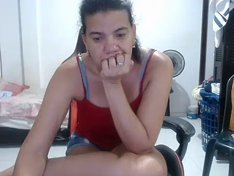 Adriana_0312 webcam