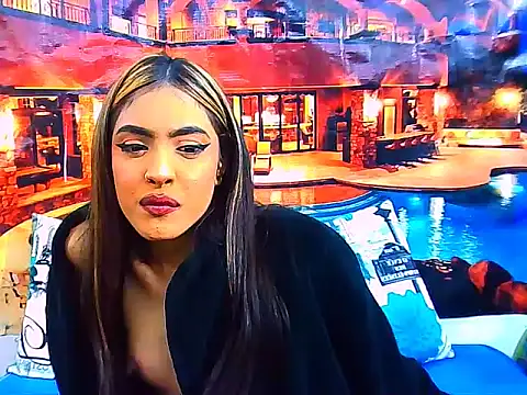 IndianPretty14u2Luv webcam
