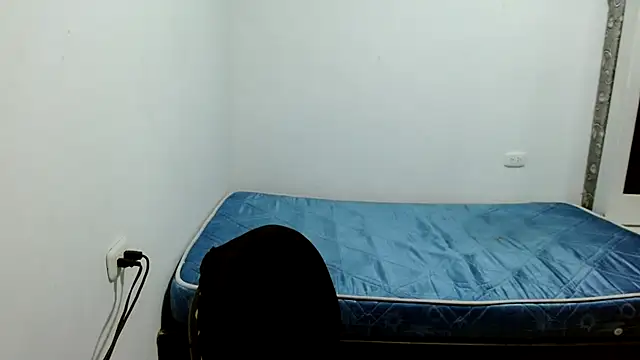 estefania224 live cam