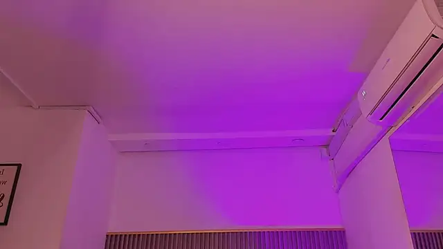 ashvalentine_ webcam