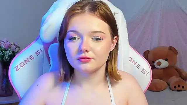 ElinaVale webcam