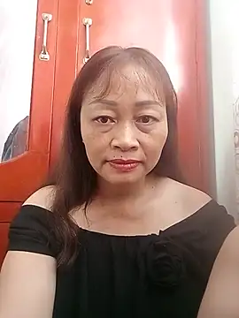 Baby-ladyboobs2026 webcam