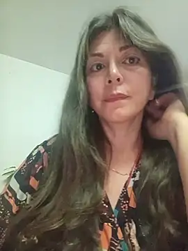 emma_tour (F mature) - Make me happy, make me cum:behind: