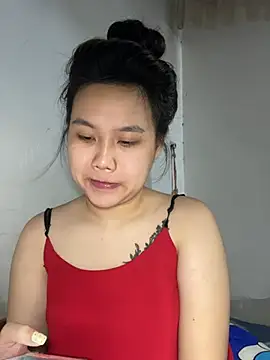 Almira6868 webcam