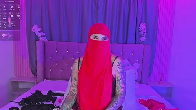 Nayla-Mouna webcam