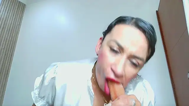NICOL-JARAMILLO webcam