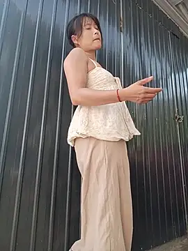Linda-yiyi webcam