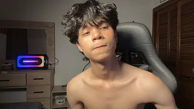 OopsAgain_ webcam
