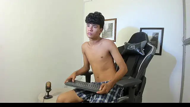 jacob_cum23 webcam