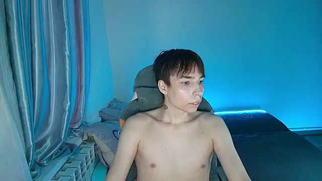 adam_kpoy live cam on StripChat