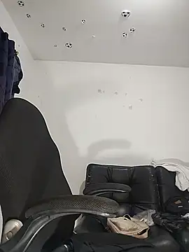 LucyDiamonds1 webcam