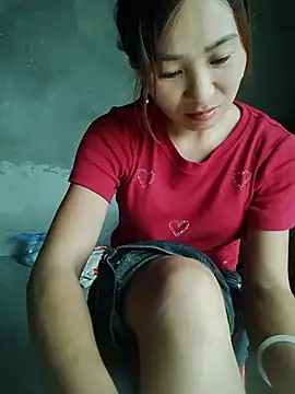 Thobaby112 live cam on StripChat