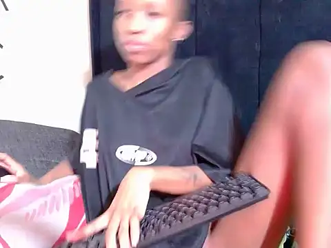 creamyslender23 webcam