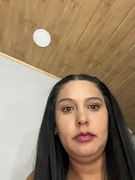 Lunabell888 webcam
