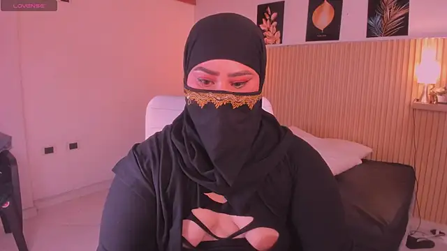 samanee_konn webcam